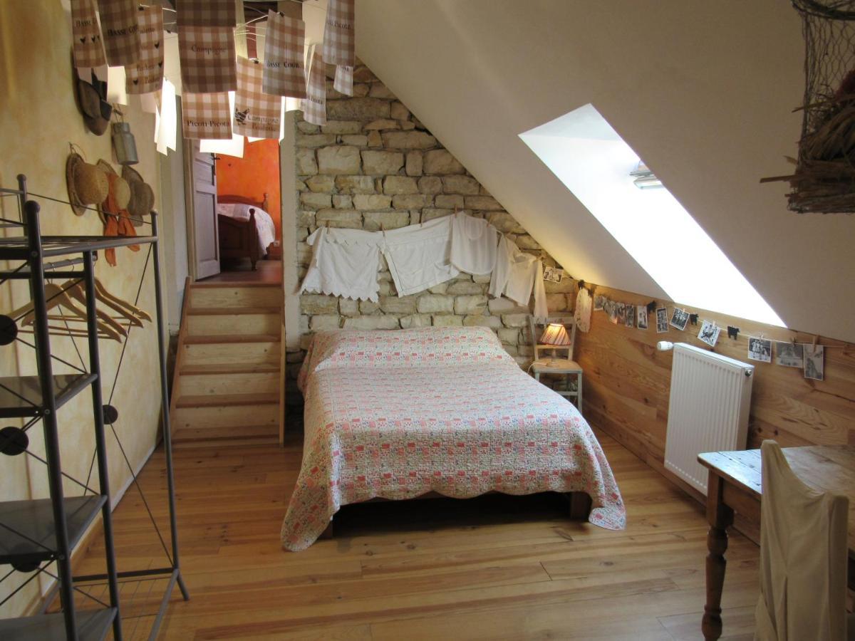 Chambres D'Hotes Les Arondelles Virey-le-Grand エクステリア 写真